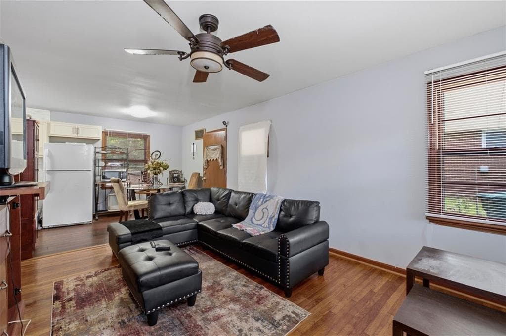 3 bedroom, 2 bathroom, 975 sq ft single family residence for sale at 4642 Bartlett Road, Forest Park, GA 30297 — photo 7