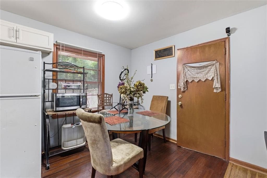 3 bedroom, 2 bathroom, 975 sq ft single family residence for sale at 4642 Bartlett Road, Forest Park, GA 30297 — photo 9
