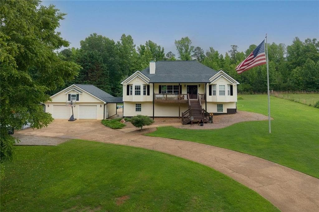 5 bedroom, 3 bathroom, 3,218 sq ft single family residence under contract at 342 Miller Path, Temple, GA 30179 — photo 3