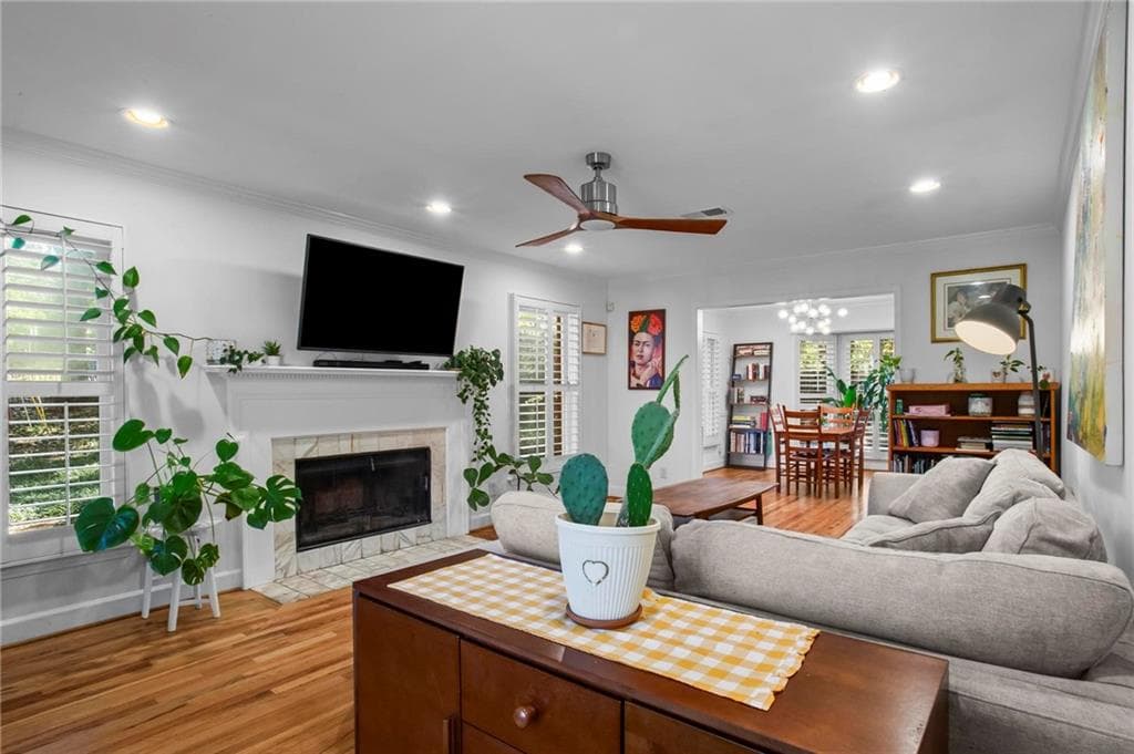 2 bedroom, 3 bathroom, 1,784 sq ft townhouse for sale at 101 Defoors Mill Drive, Atlanta, GA 30318 — photo 3
