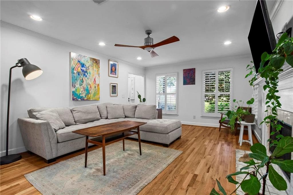 2 bedroom, 3 bathroom, 1,784 sq ft townhouse for sale at 101 Defoors Mill Drive, Atlanta, GA 30318 — photo 4