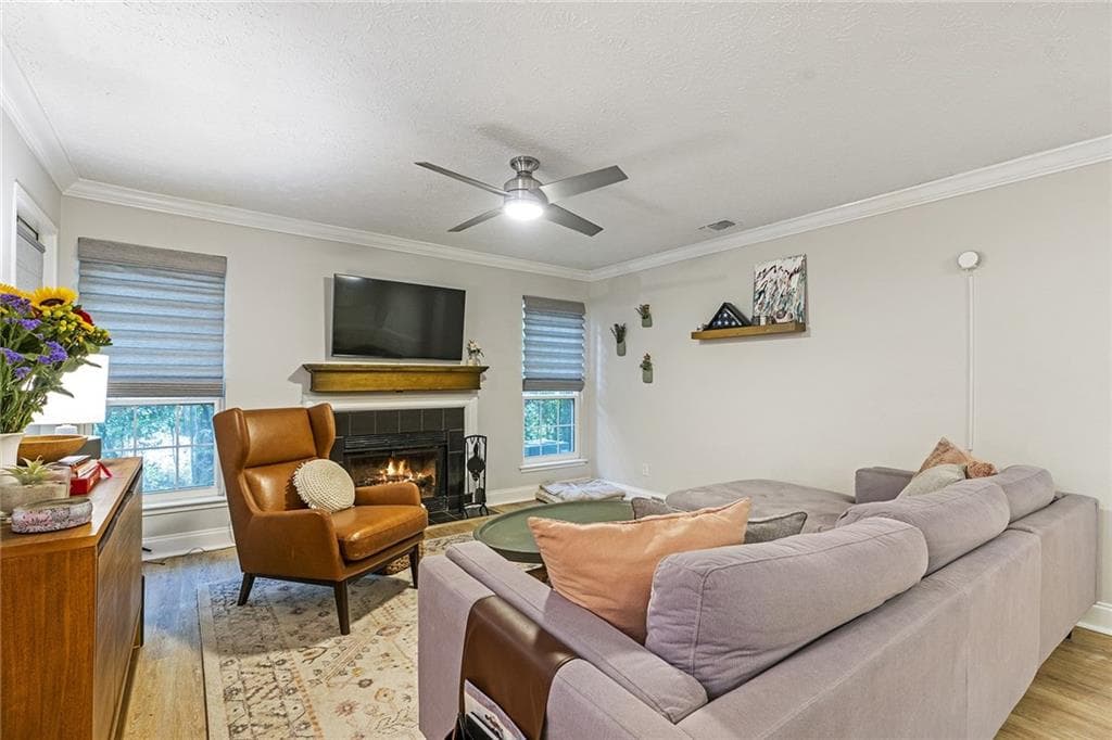 2 bedroom, 2 bathroom, 1,060 sq ft condominium for rent at 6800 Glenridge Drive 6820a, Atlanta, GA 30328 for $1,700 a month — photo 4