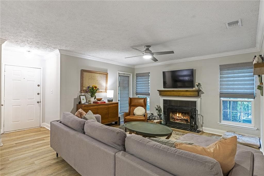 2 bedroom, 2 bathroom, 1,060 sq ft condominium for rent at 6800 Glenridge Drive 6820a, Atlanta, GA 30328 for $1,700 a month — photo 6