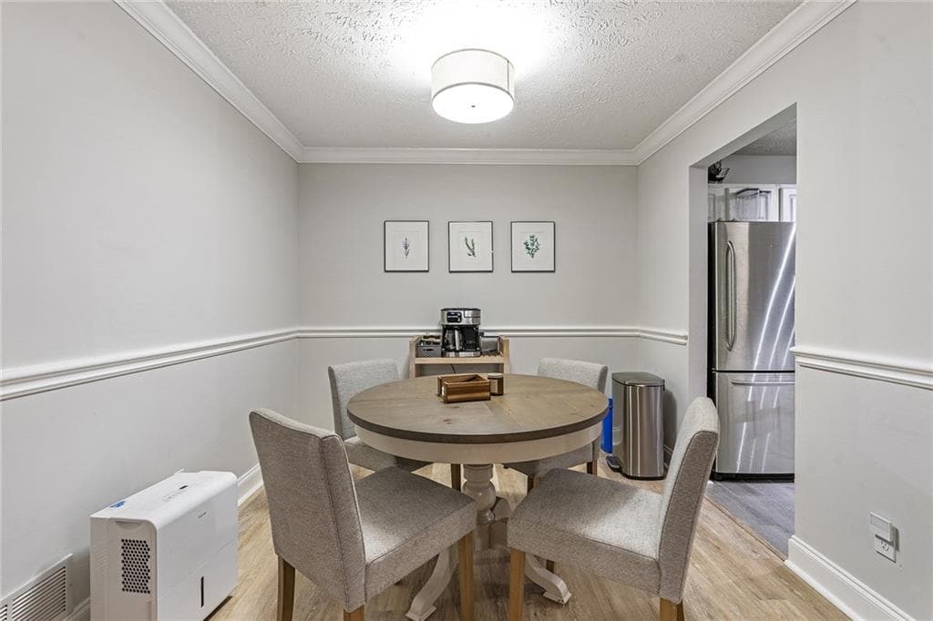 2 bedroom, 2 bathroom, 1,060 sq ft condominium for rent at 6800 Glenridge Drive 6820a, Atlanta, GA 30328 for $1,700 a month — photo 10