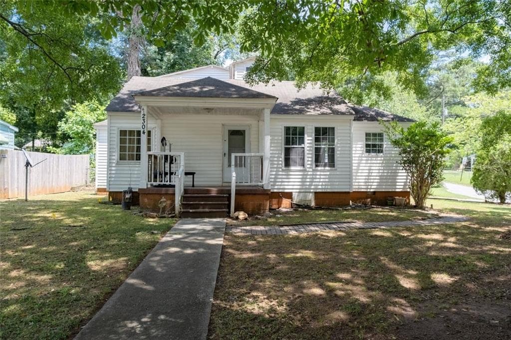 4 bedroom, 3 bathroom, 2,072 sq ft single family residence under contract at 2304 Jernigan Drive, Atlanta, GA 30315