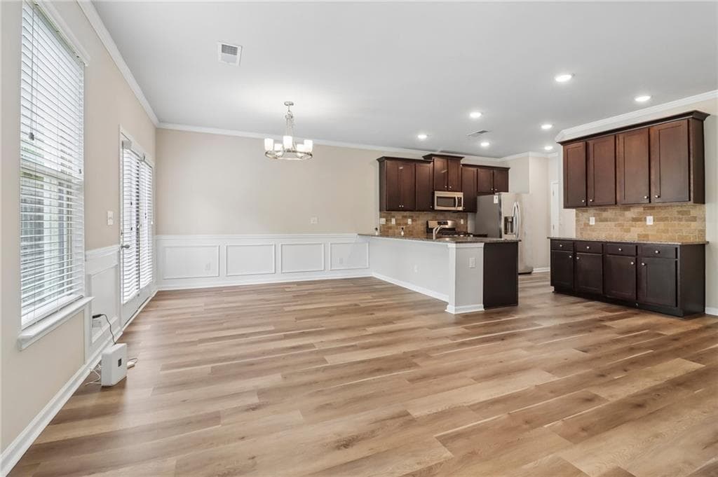 4 bedroom, 3 bathroom, 1,942 sq ft townhouse for sale at 2714 Shetley Creek Drive, Norcross, GA 30071 — photo 7