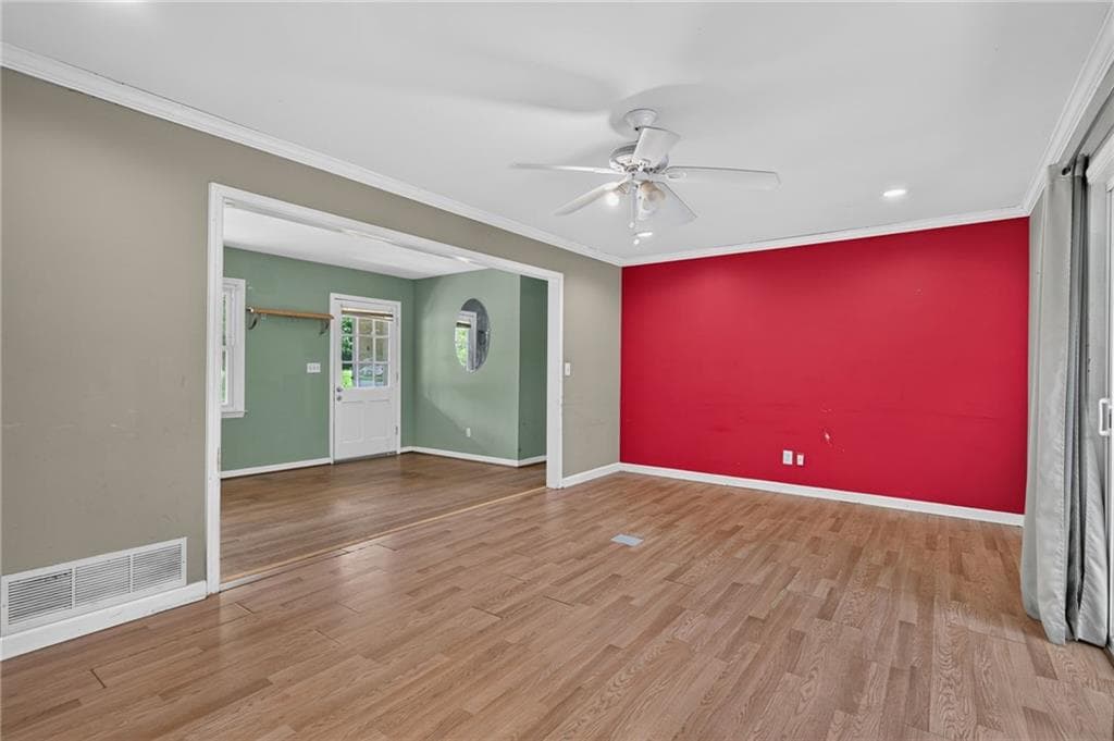 3 bedroom, 2 bathroom, 1,435 sq ft single family residence for sale at 210 Cumming Street, Alpharetta, GA 30009 — photo 9