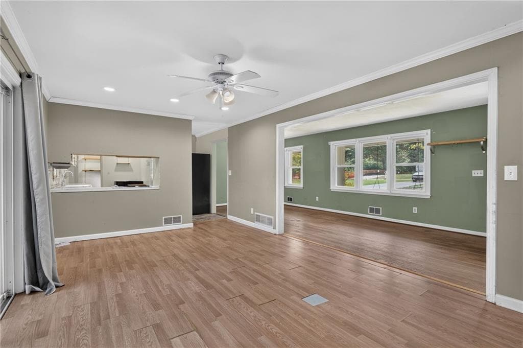 3 bedroom, 2 bathroom, 1,435 sq ft single family residence for sale at 210 Cumming Street, Alpharetta, GA 30009 — photo 10