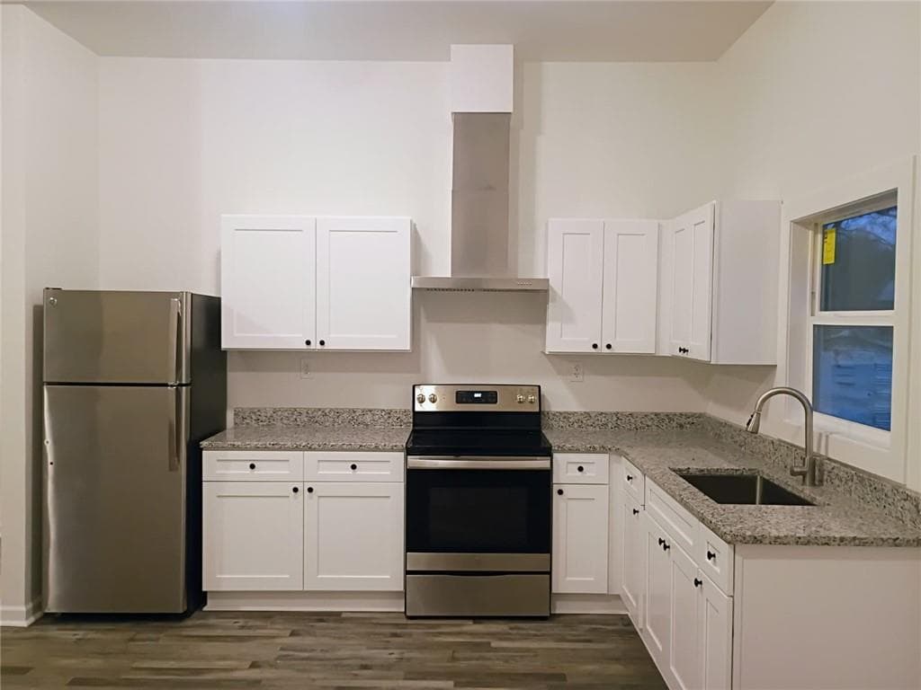 3 bedroom, 2 bathroom, 906 sq ft single family residence for sale at 2 Smith Road, Newnan, GA 30263 — photo 4