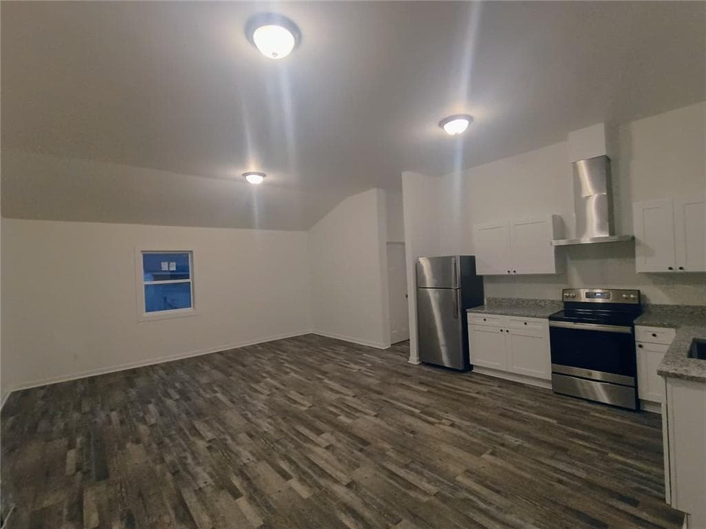 3 bedroom, 2 bathroom, 906 sq ft single family residence for sale at 2 Smith Road, Newnan, GA 30263 — photo 6