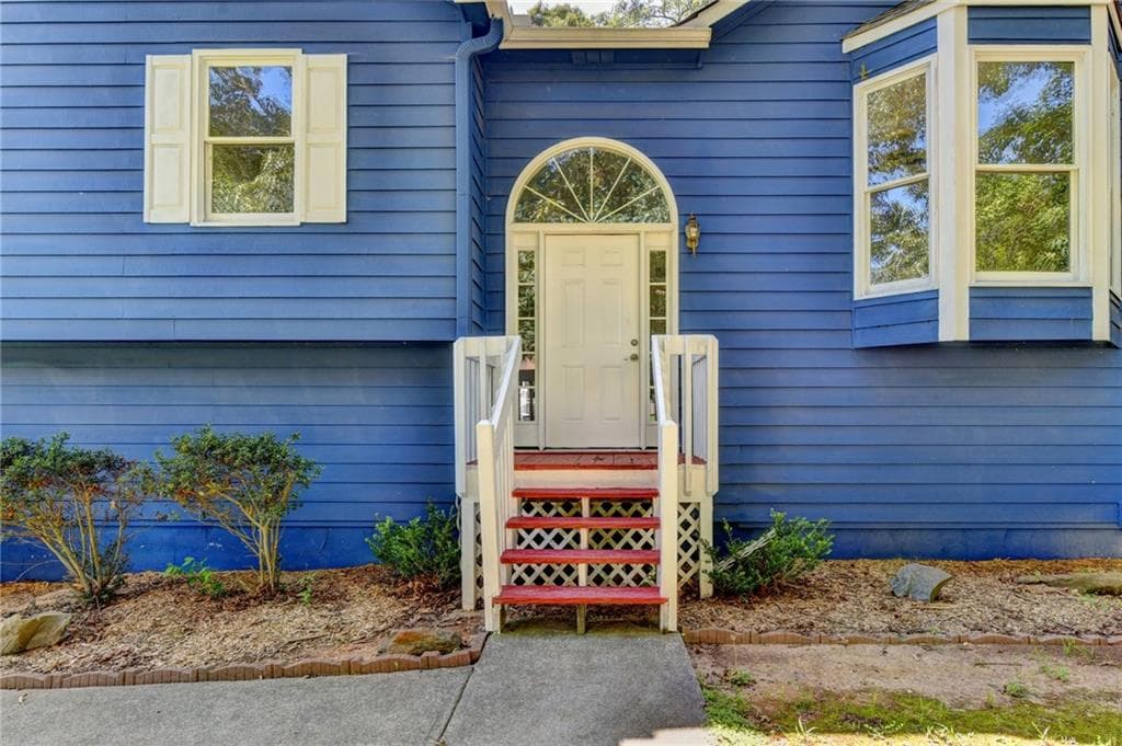 3 bedroom, 2 bathroom, 1,228 sq ft single family residence for sale at 18 Silverthorne Court, Douglasville, GA 30134 — photo 4