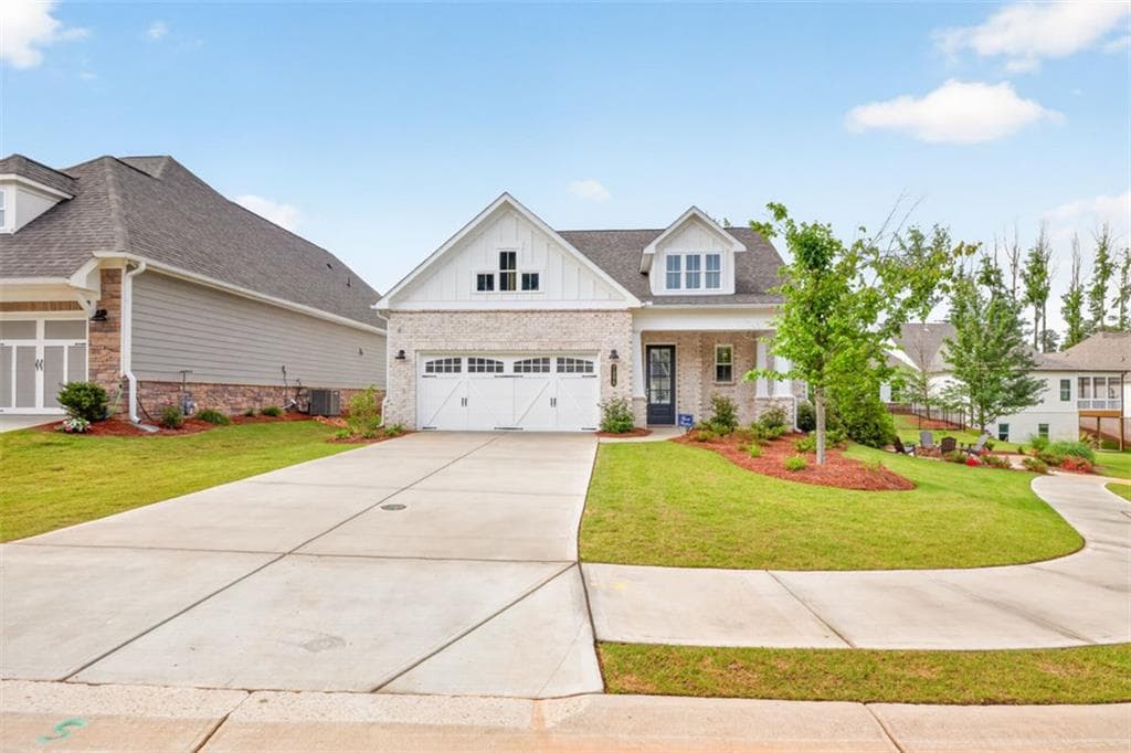 3 bedroom, 4 bathroom, 2,446 sq ft single family residence for sale at 7395 Winderlea Lane, Cumming, GA 30040 — photo 4