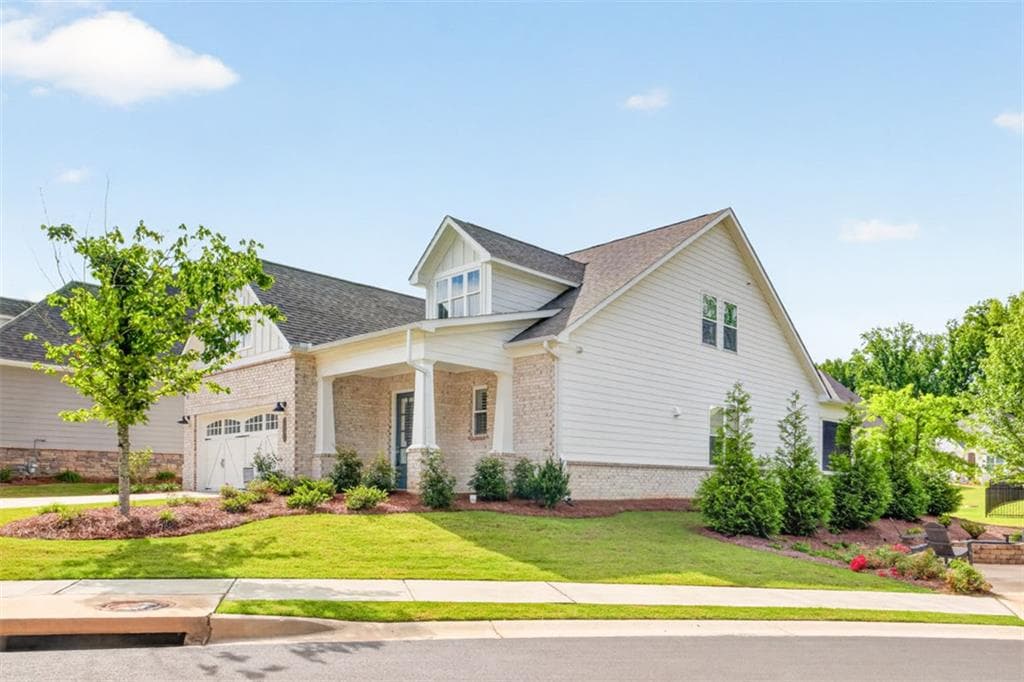 3 bedroom, 4 bathroom, 2,446 sq ft single family residence for sale at 7395 Winderlea Lane, Cumming, GA 30040 — photo 5