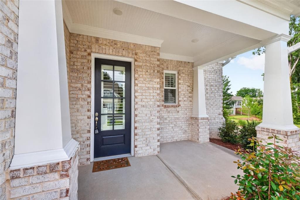 3 bedroom, 4 bathroom, 2,446 sq ft single family residence for sale at 7395 Winderlea Lane, Cumming, GA 30040 — photo 6