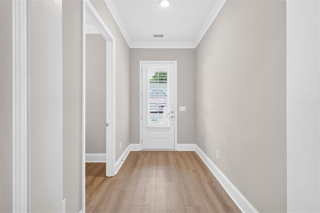 3 bedroom, 4 bathroom, 2,446 sq ft single family residence for sale at 7395 Winderlea Lane, Cumming, GA 30040 — photo 7