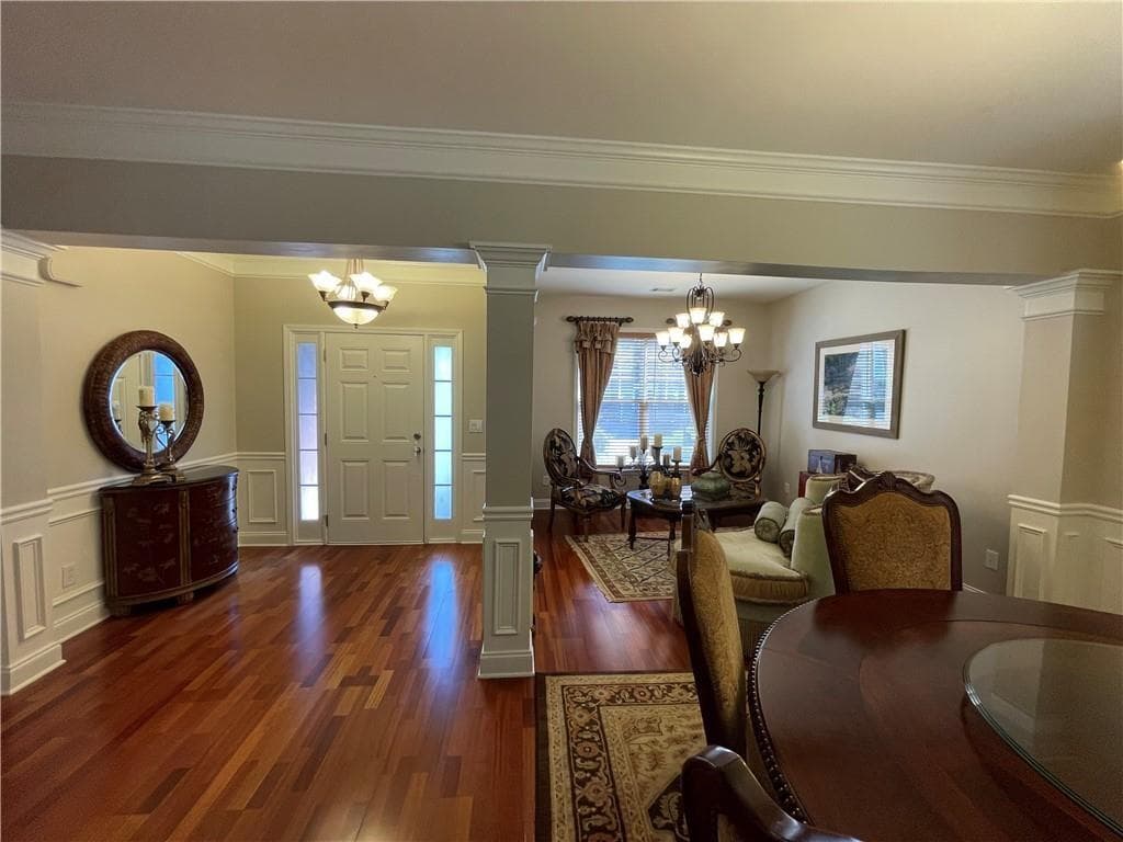 5 bedroom, 3 bathroom, 3,536 sq ft single family residence for rent at 5775 White Creek Run, Cumming, GA 30040 for $3,000 a month — photo 2