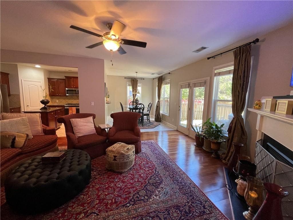 5 bedroom, 3 bathroom, 3,536 sq ft single family residence for rent at 5775 White Creek Run, Cumming, GA 30040 for $3,000 a month — photo 5