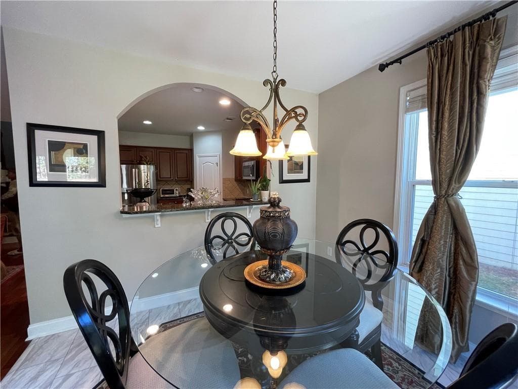 5 bedroom, 3 bathroom, 3,536 sq ft single family residence for rent at 5775 White Creek Run, Cumming, GA 30040 for $3,000 a month — photo 9