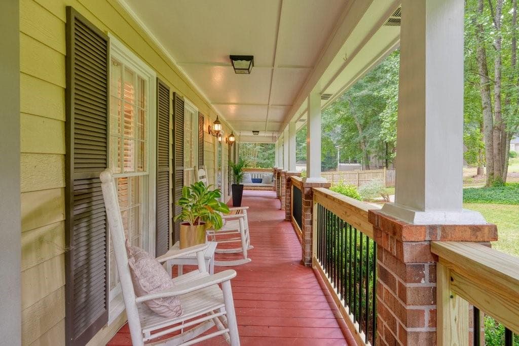 3 bedroom, 3 bathroom, 2,320 sq ft single family residence for sale at 575 Teresa Lane, Canton, GA 30115 — photo 7