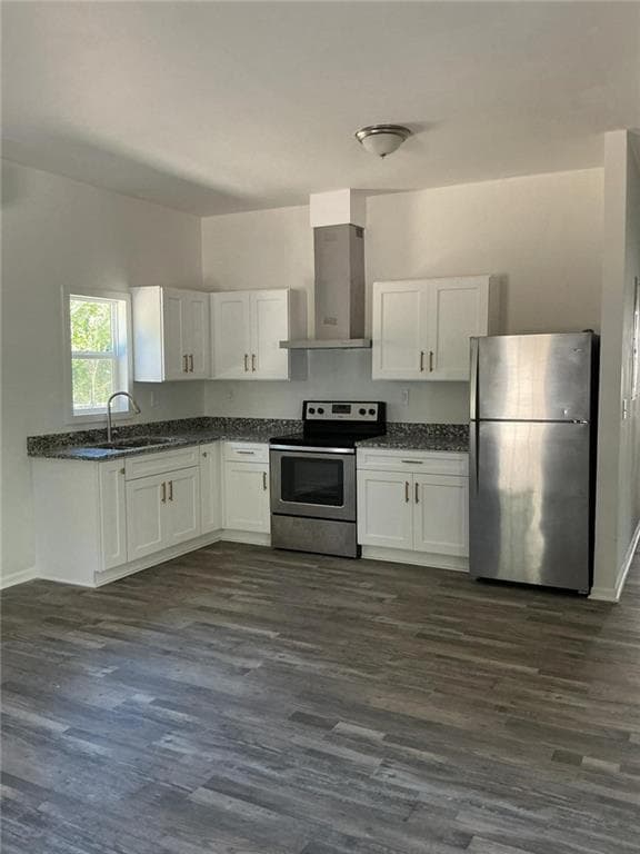 3 bedroom, 1 bathroom, 1,274 sq ft single family residence for sale at 1 Sargent Tigner Street, Newnan, GA 30263 — photo 4