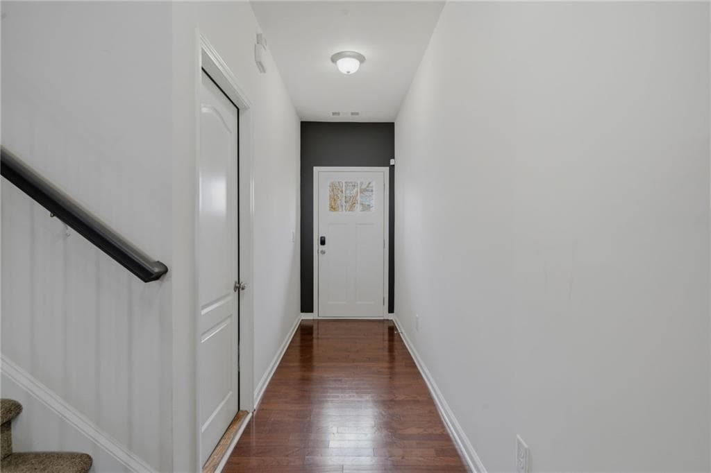 3 bedroom, 3 bathroom, 1,803 sq ft townhouse for rent at 1697 Paxton Lane, Lilburn, GA 30047 for $2,895 a month — photo 4
