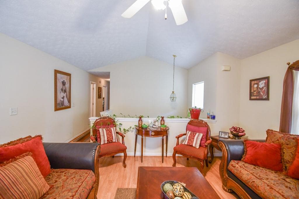 4 bedroom, 3 bathroom, 1,211 sq ft single family residence for sale at 3864 Amber Glen Lane, Gainesville, GA 30507 — photo 7