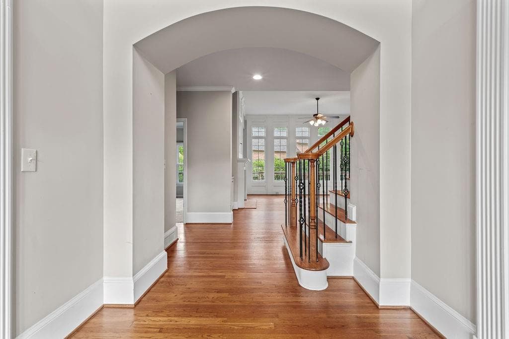 6 bedroom, 5 bathroom, 5,648 sq ft single family residence under contract at 19 Ridge View Court, Acworth, GA 30101 — photo 4