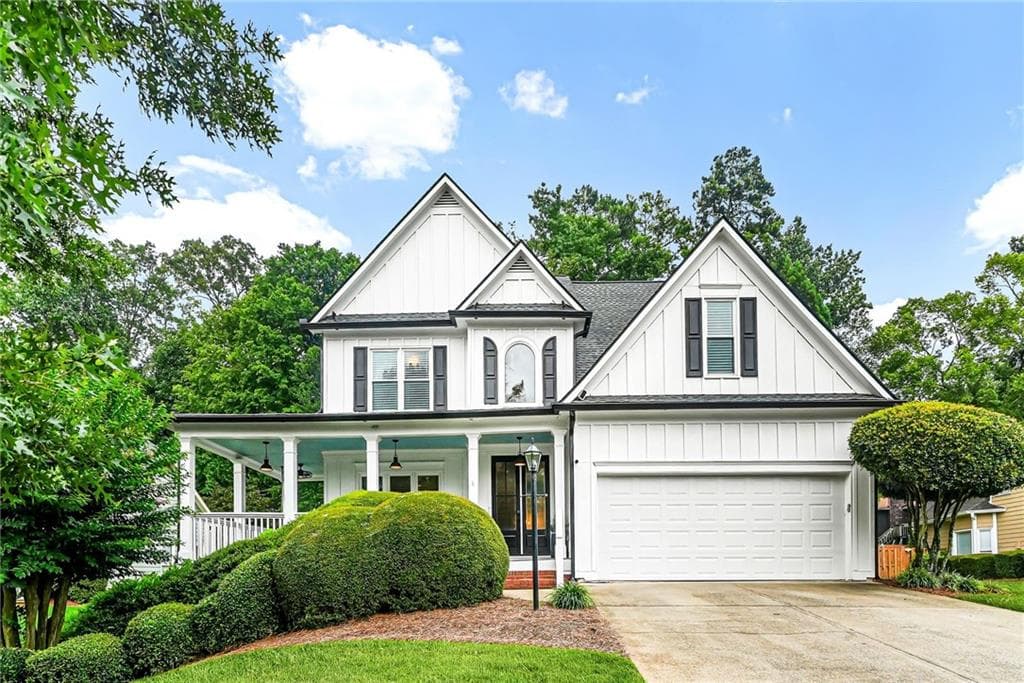 4 bedroom, 3 bathroom, 4,469 sq ft single family residence under contract at 2437 Retreat Close, Marietta, GA 30066