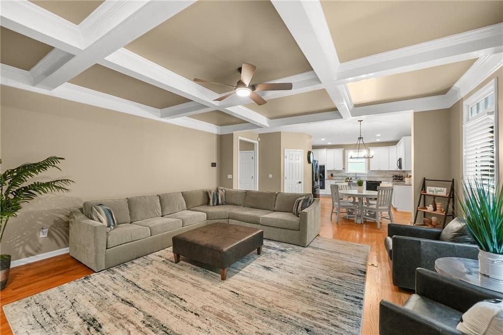 4 bedroom, 3 bathroom, 4,469 sq ft single family residence under contract at 2437 Retreat Close, Marietta, GA 30066 — photo 9
