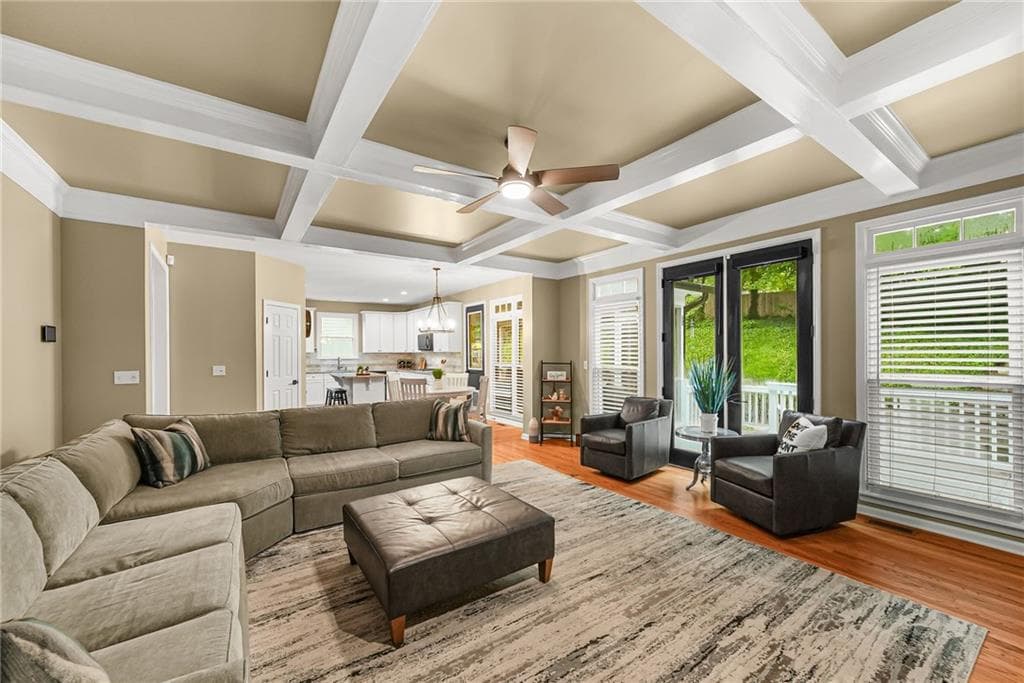 4 bedroom, 3 bathroom, 4,469 sq ft single family residence under contract at 2437 Retreat Close, Marietta, GA 30066 — photo 10
