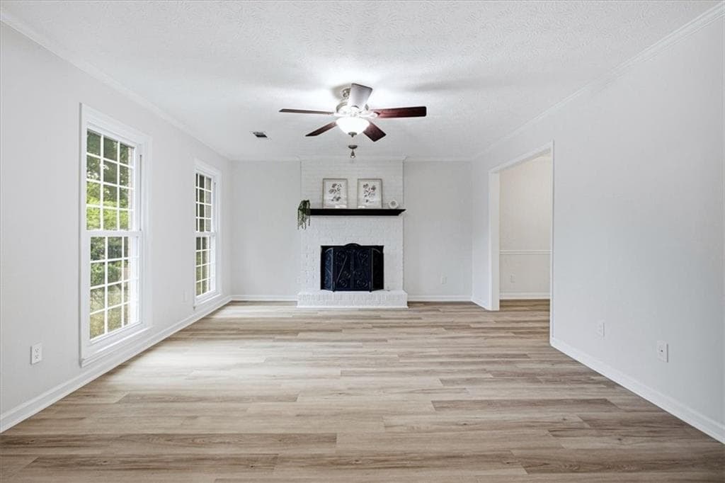 4 bedroom, 3 bathroom, 2,336 sq ft single family residence for sale at 526 Jasmine Court, Norcross, GA 30093 — photo 6