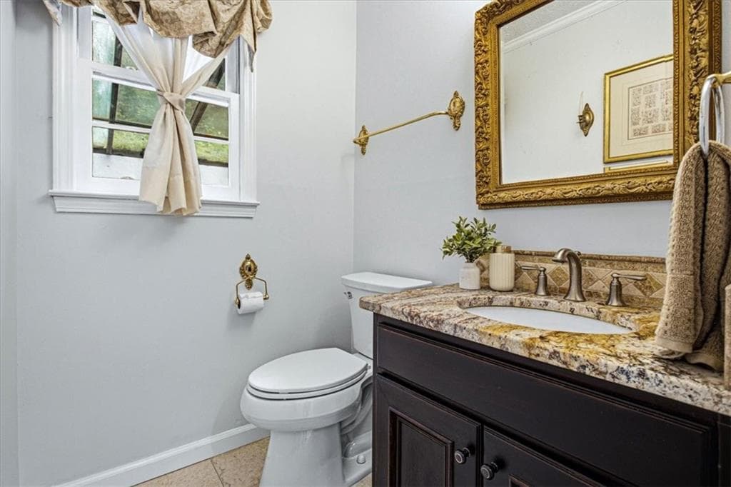 4 bedroom, 3 bathroom, 2,336 sq ft single family residence for sale at 526 Jasmine Court, Norcross, GA 30093 — photo 10