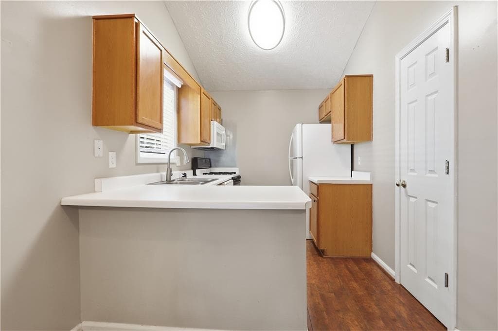 2 bedroom, 1 bathroom, 908 sq ft single family residence for sale at 1148 Britley Park Lane, Woodstock, GA 30189 — photo 7