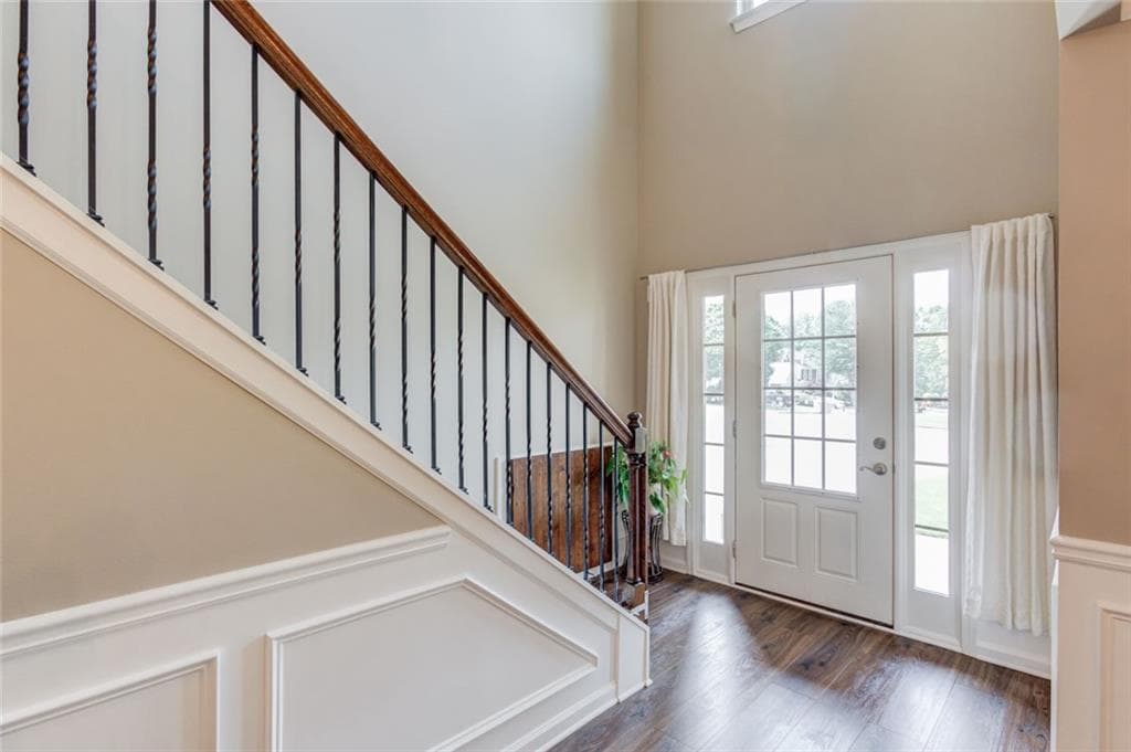 4 bedroom, 3 bathroom, 2,488 sq ft single family residence for sale at 5719 Berkshire Trace, Braselton, GA 30517 — photo 5