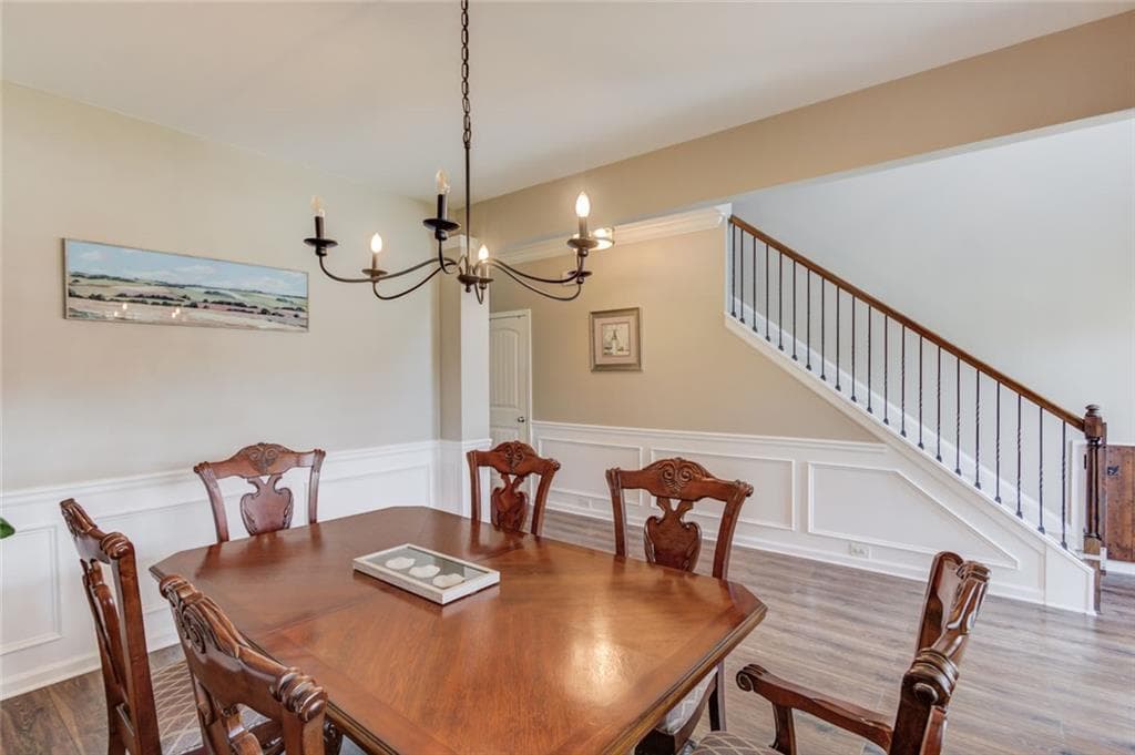 4 bedroom, 3 bathroom, 2,488 sq ft single family residence for sale at 5719 Berkshire Trace, Braselton, GA 30517 — photo 7
