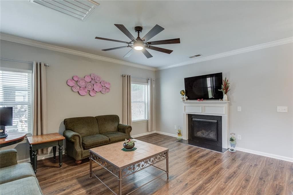 4 bedroom, 3 bathroom, 2,488 sq ft single family residence for sale at 5719 Berkshire Trace, Braselton, GA 30517 — photo 8