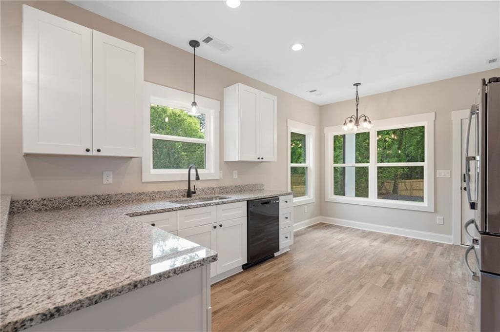 3 bedroom, 2 bathroom, 1,460 sq ft single family residence for rent at 2163 W. Highway 16 Street, Newnan, GA 30263 for $2,100 a month — photo 9