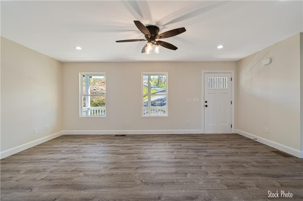 3 bedroom, 3 bathroom, 1,800 sq ft single family residence for sale at 350 Grand Oak Lane, Dahlonega, GA 30533 — photo 6