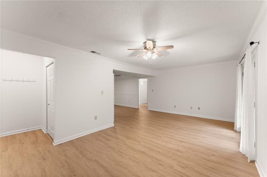 2 bedroom, 2 bathroom, 1,040 sq ft condominium for sale at 6900 Roswell Road Q17, Atlanta, GA 30328 — photo 9