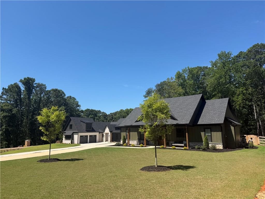 4 bedroom, 3 bathroom, 2,420 sq ft single family residence for sale at 542A Palm Street, Holly Springs, GA 30115 — photo 3