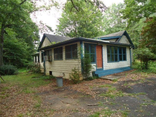 single family residence under contract at 9480 Waldrip Road, Gainesville, GA 30506 — photo 2
