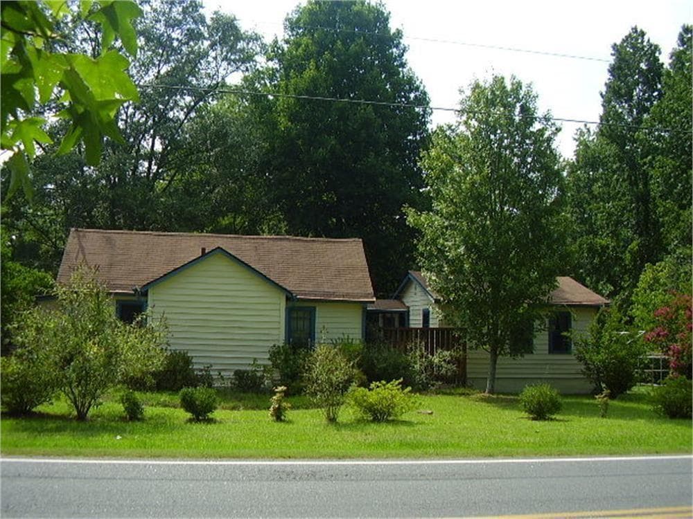 single family residence under contract at 9480 Waldrip Road, Gainesville, GA 30506 — photo 7