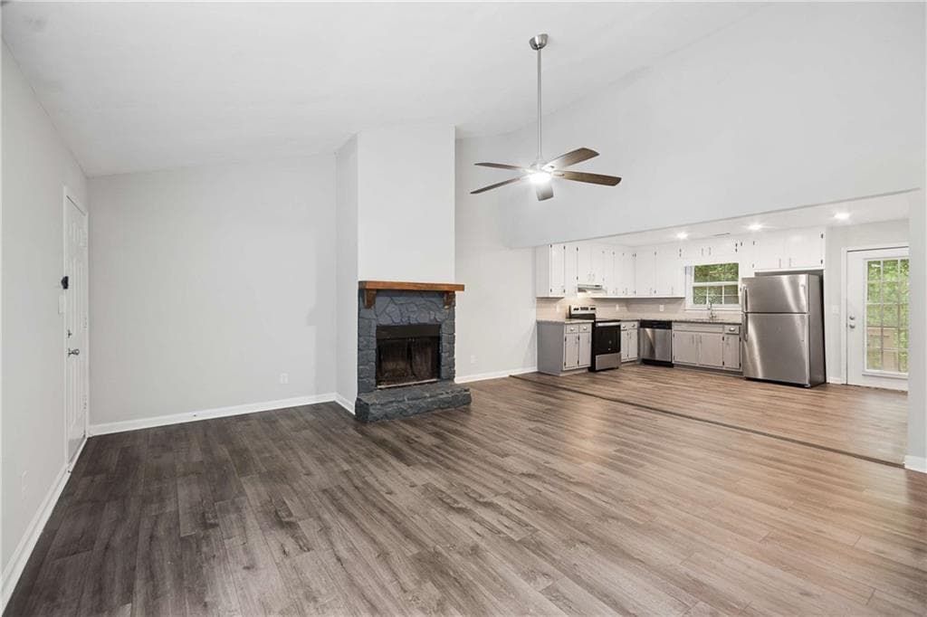 duplex for sale at 360 Bellemeade Drive, Marietta, GA 30008 — photo 5