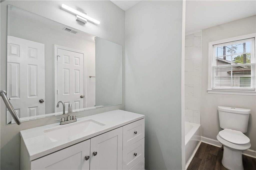 duplex for sale at 360 Bellemeade Drive, Marietta, GA 30008 — photo 9