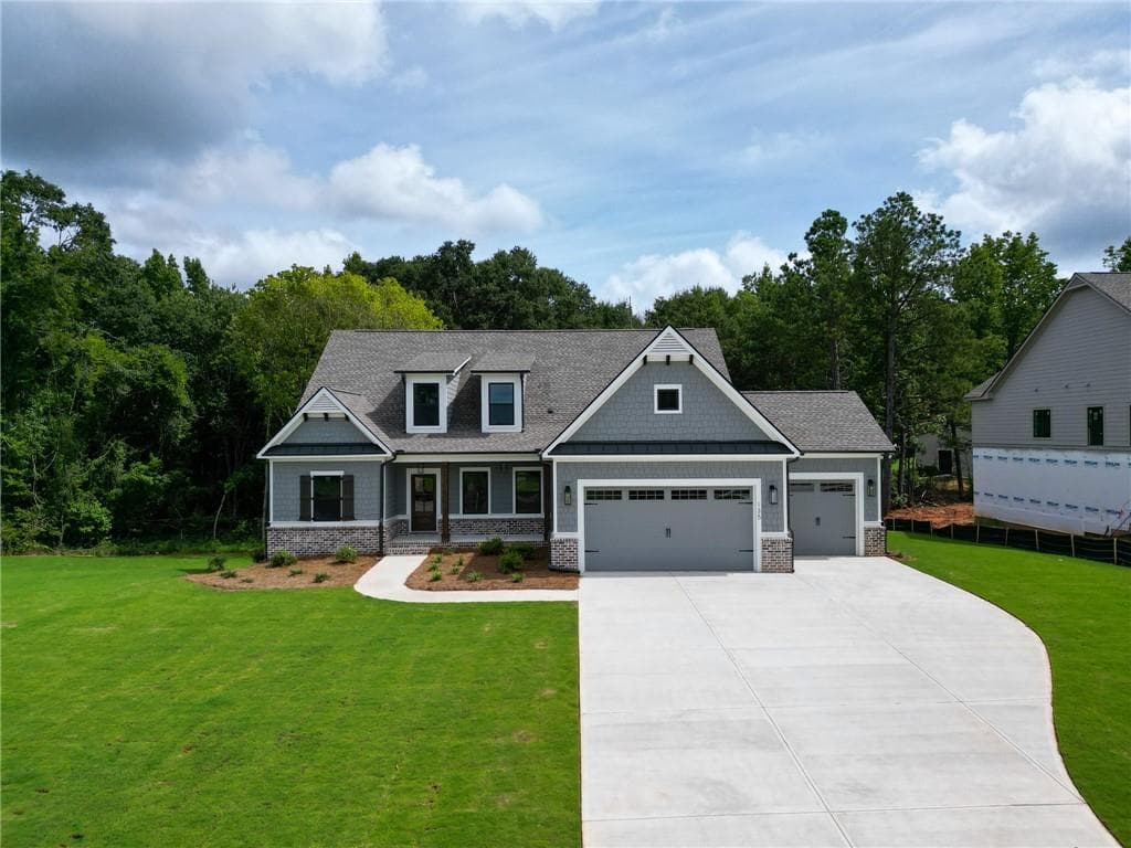 4 bedroom, 3 bathroom, 2,759 sq ft single family residence for sale at 135 River Ridge Walk, Monroe, GA 30656 — photo 2