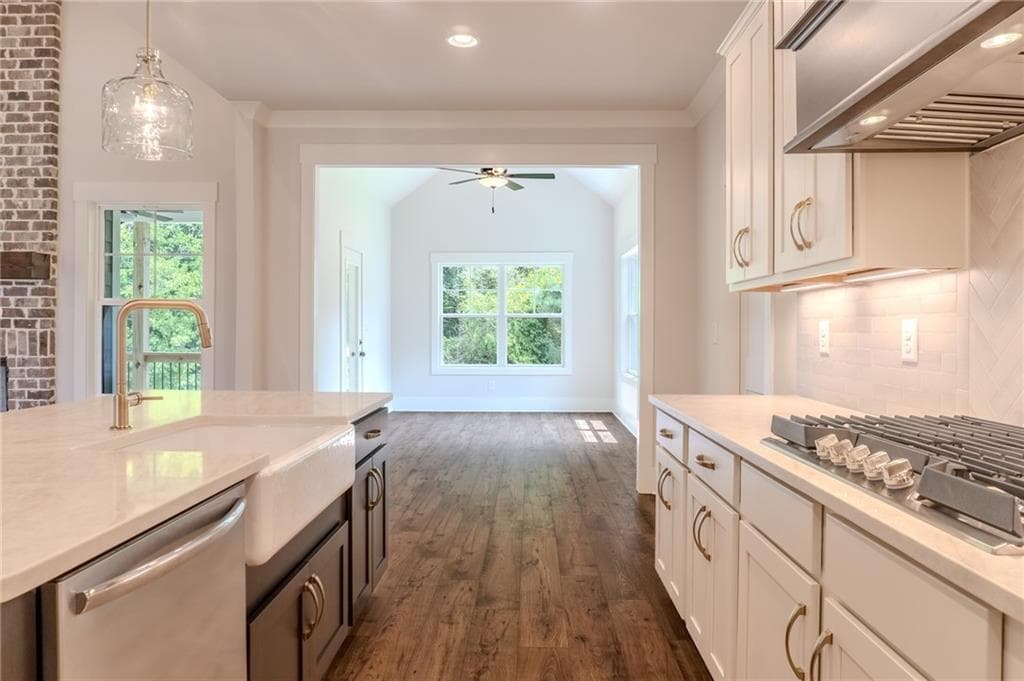 4 bedroom, 3 bathroom, 2,759 sq ft single family residence for sale at 135 River Ridge Walk, Monroe, GA 30656 — photo 7