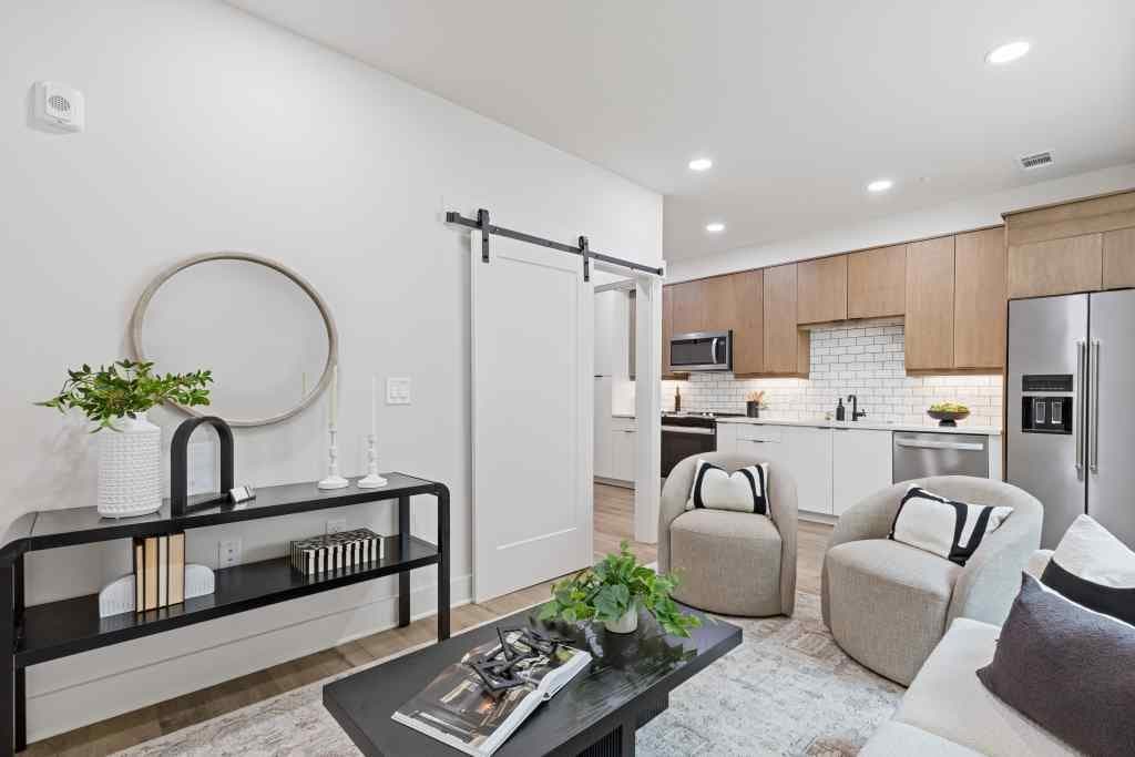 1 bedroom, 1 bathroom, 632 sq ft condominium for sale at 108 Park Place Unit 107, Decatur, GA 30030 — photo 8