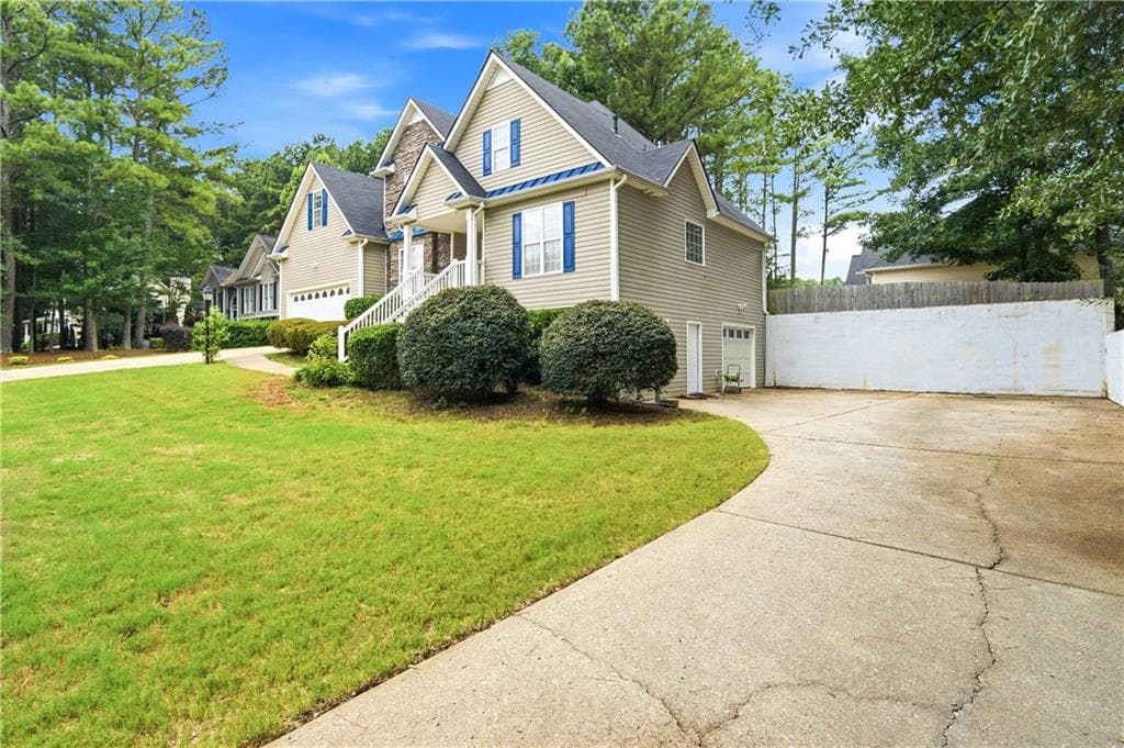 4 bedroom, 4 bathroom, 3,507 sq ft single family residence for sale at 865 Whitby Drive, Douglasville, GA 30134 — photo 3