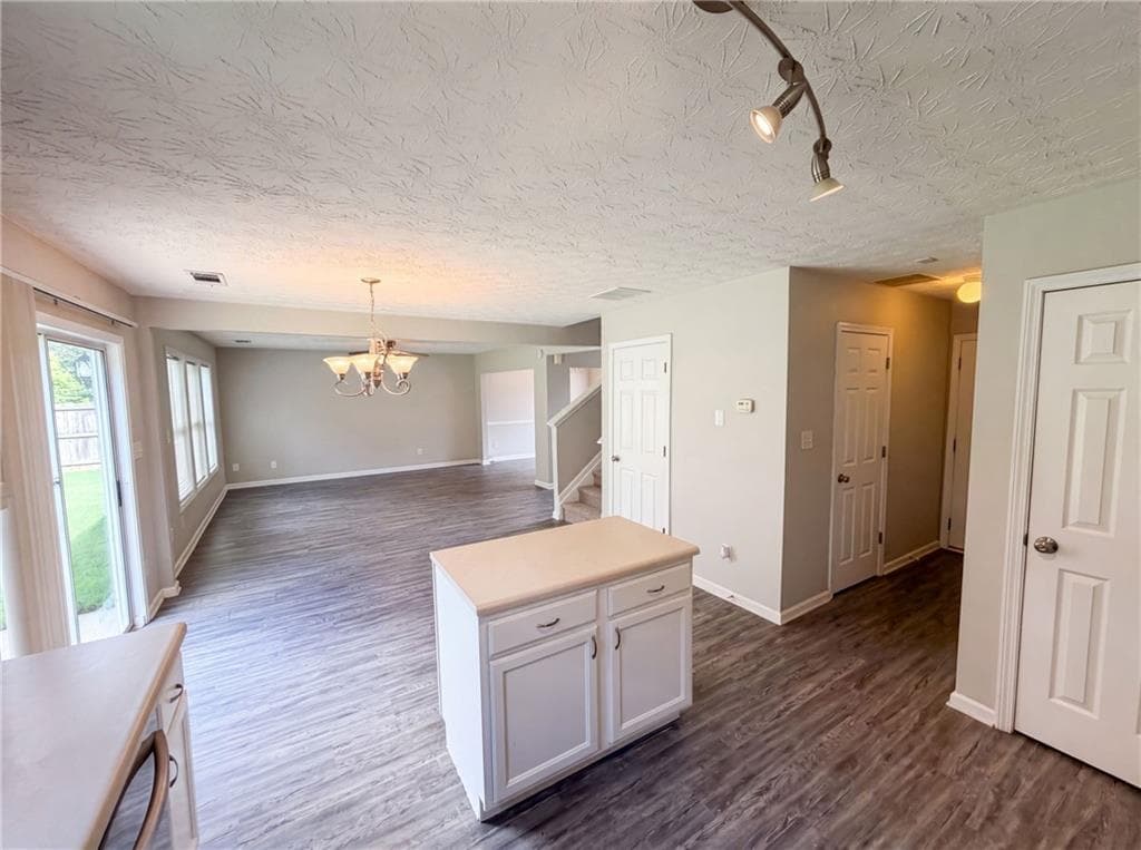 3 bedroom, 3 bathroom, 1,712 sq ft single family residence for sale at 4636 Pine Acre Circle, Buford, GA 30518 — photo 8
