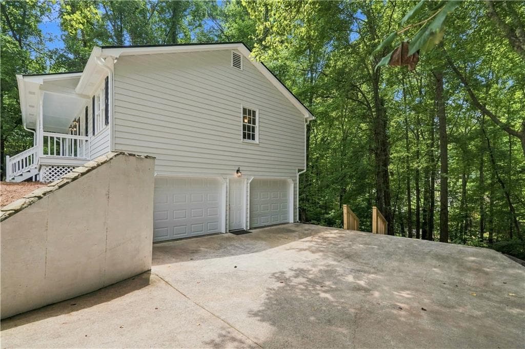 3 bedroom, 2 bathroom, 1,344 sq ft single family residence under contract at 1208 Acorn Lane, Woodstock, GA 30189 — photo 5